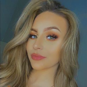 Meet your Posher, Ericha